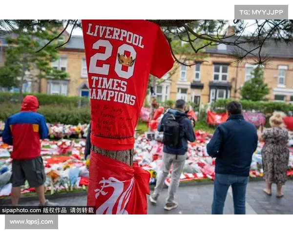 安菲尔德球迷因警报响起被紧急疏散 现已安全重新入场 安菲尔德球迷因警报响起被紧急疏散 现已安全重新入场